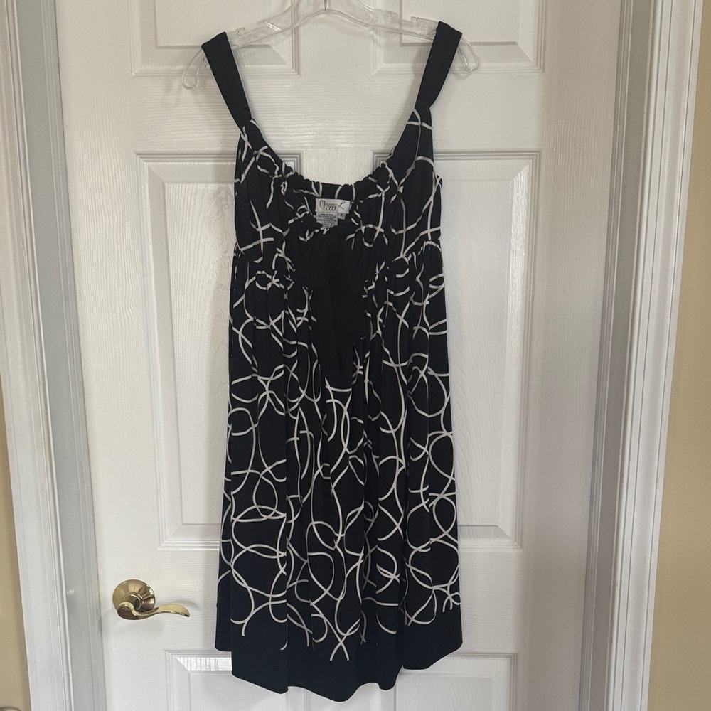 Maggy London Black and White Geometric Mini Dress